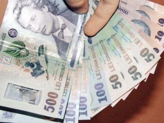 Ajutor de urgenţă de 1.400 lei pentru angajaţii Oltchim